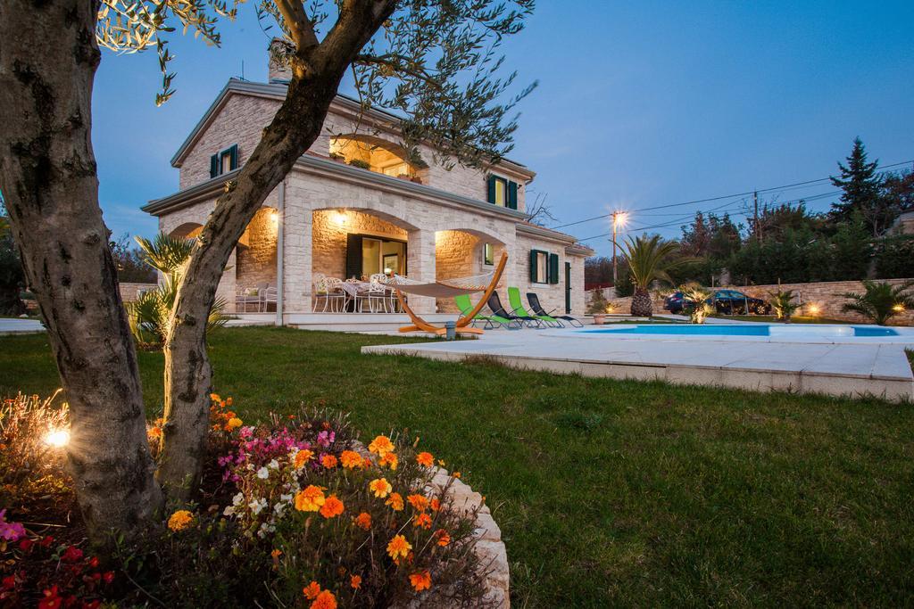 Villa Stonegate Estate - Bonus, Dvije Vile Jedna Cijena! Opatija Luaran gambar